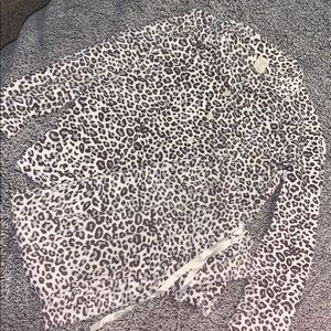 2/$8🍦NWOT Cheetah Pajama Set
